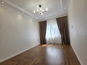 Satılır 2 otaqlı köhnə tikili 65 m², İnşaatçılar m., photo 3 from 8