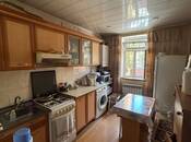Satılır 2 otaqlı köhnə tikili 55 m², Qara Qarayev m., photo 4 from 8