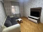Продаётся 2-комн. вторичка 60 м², м. Кара Караев, photo 1 from 8