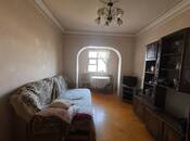Satılır 3 otaqlı köhnə tikili 67 m², Qara Qarayev m., photo 1 from 8