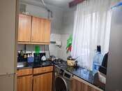 Satılır 2 otaqlı köhnə tikili 55 m², İnşaatçılar m., photo 3 from 6
