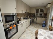 Продаётся 3-комн. вторичка 100 м², м. Иншаатчылар, photo 1 from 8