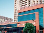 Продаётся 1-комн. вторичка 30 м², м. Иншаатчылар, photo 1 from 8