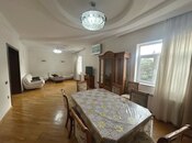 İcarəyə verilir 3 otaqlı köhnə tikili 140 m², Elmlər Akademiyası m., photo 2 from 8