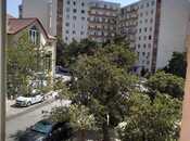 Satılır 2 otaqlı köhnə tikili 57 m², Yeni Günəşli q., photo 1 from 8