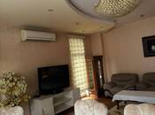 Сдаётся 3-комн. новостройка 137 м², м. Низами, photo 6 from 8