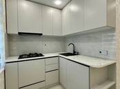 Satılır 2 otaqlı köhnə tikili 65 m², Qara Qarayev m., photo 5 from 7