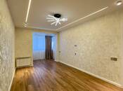 Satılır 2 otaqlı köhnə tikili 65 m², Qara Qarayev m., photo 2 from 7