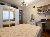 Продаётся 2-комн. вторичка 65 м², м. Ази Асланов, photo 2 from 8