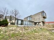 Satılır 14 otaqlı həyət evi/bağ evi 375 m², Novxanı q., photo 1 from 8