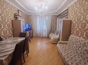Satılır 3 otaqlı köhnə tikili 70 m², Qara Qarayev m., photo 1 from 8