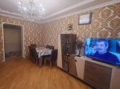 Satılır 3 otaqlı köhnə tikili 70 m², Qara Qarayev m., photo 2 from 8