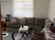 Продаётся 2-комн. вторичка 35 м², м. Нефтчиляр, photo 2 from 8
