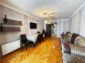 Satılır 3 otaqlı köhnə tikili 80 m², Qara Qarayev m., photo 2 from 8