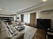 Satılır 5 otaqlı yeni tikili 450 m², 28 May m., photo 1 from 8