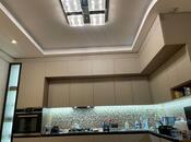 Продаётся 3-комн. новостройка 145 м², м. Иншаатчылар, photo 1 from 8