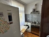 Satılır 3 otaqlı köhnə tikili 75 m², Qara Qarayev m., photo 5 from 7