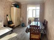 Satılır 2 otaqlı köhnə tikili 40 m², Qara Qarayev m., photo 2 from 7