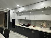 Satılır 4 otaqlı köhnə tikili 100 m², İnşaatçılar m., photo 7 from 8