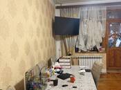 Satılır 2 otaqlı köhnə tikili 42 m², Qara Qarayev m., photo 2 from 8