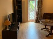 Сдаётся 2-комн. вторичка 60 м², м. Ичеришехер, photo 1 from 8