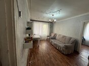 Satılır 2 otaqlı köhnə tikili 50 m², Qara Qarayev m., photo 2 from 8