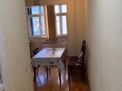 Satılır 2 otaqlı köhnə tikili 65 m², Azadlıq Prospekti m., photo 2 from 8