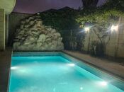 Satılır 7 otaqlı həyət evi/bağ evi 350 m², Novxanı q., photo 2 from 8