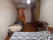 Satılır 2 otaqlı köhnə tikili 55 m², İnşaatçılar m., photo 4 from 8