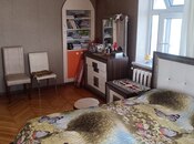 Продаётся 2-комн. вторичка 60 м², м. Кара Караев, photo 2 from 8