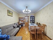 Satılır 3 otaqlı köhnə tikili 75 m², Gənclik m., photo 2 from 8