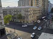 Satılır 4 otaqlı köhnə tikili 130 m², Sahil m., photo 3 from 8