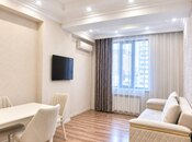 Сдаётся 3-комн. новостройка 90 м², м. Иншаатчылар, photo 1 from 8