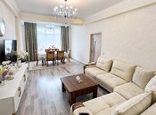 Satılır 3 otaqlı yeni tikili 130 m², İnşaatçılar m., photo 2 from 8