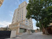 Satılır 3 otaqlı yeni tikili 130 m², İnşaatçılar m., photo 1 from 8