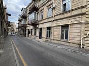 Satılır 3 otaqlı köhnə tikili 73 m², Nizami m., photo 1 from 6