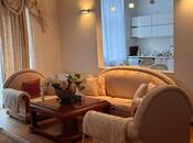 İcarəyə verilir 3 otaqlı yeni tikili 130 m², 8 Noyabr m., photo 1 from 4