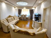 Продаётся 3-комн. вторичка 85 м², м. Низами, photo 1 from 8
