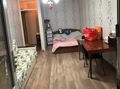 Satılır 1 otaqlı köhnə tikili 44 m², Nizami r., photo 2 from 4