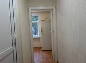 Satılır 2 otaqlı köhnə tikili 50 m², İnşaatçılar m., photo 8 from 8