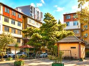 Продаётся 4-комн. вторичка 120 м², м. Кара Караев, photo 2 from 8