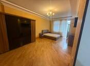 İcarəyə verilir 3 otaqlı köhnə tikili 104 m², İnşaatçılar m., photo 1 from 8