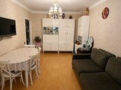 Продаётся 2-комн. вторичка 45 м², м. Иншаатчылар, photo 1 from 8