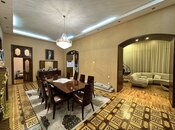 Satılır 6 otaqlı köhnə tikili 300 m², Sahil m., photo 3 from 8