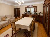 Продаётся 3-комн. вторичка 135 м², м. Кара Караев, photo 2 from 8