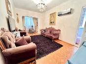 Satılır 2 otaqlı köhnə tikili 60 m², Gənclik m., photo 1 from 8