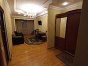 Satılır 2 otaqlı köhnə tikili 65 m², İnşaatçılar m., photo 2 from 8