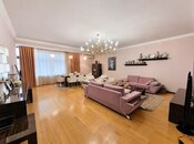 Satılır 4 otaqlı yeni tikili 198 m², 28 May m., photo 1 from 8