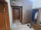 Satılır 4 otaqlı köhnə tikili 100 m², Xalqlar Dostluğu m., photo 2 from 8