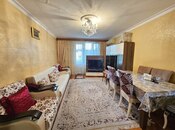Satılır 3 otaqlı köhnə tikili 75 m², Nizami m., photo 1 from 8